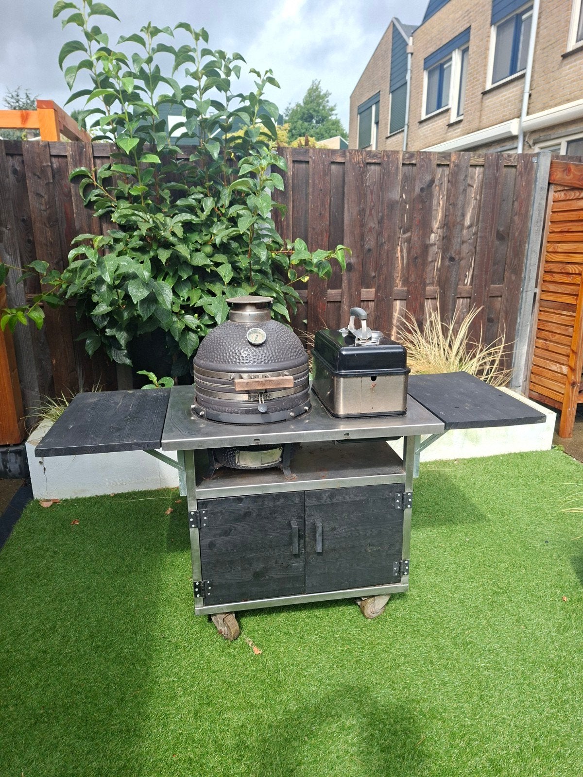 RVS BBQ meubel, Ophalen, Gebruikt, Weber, Grizzly Grill