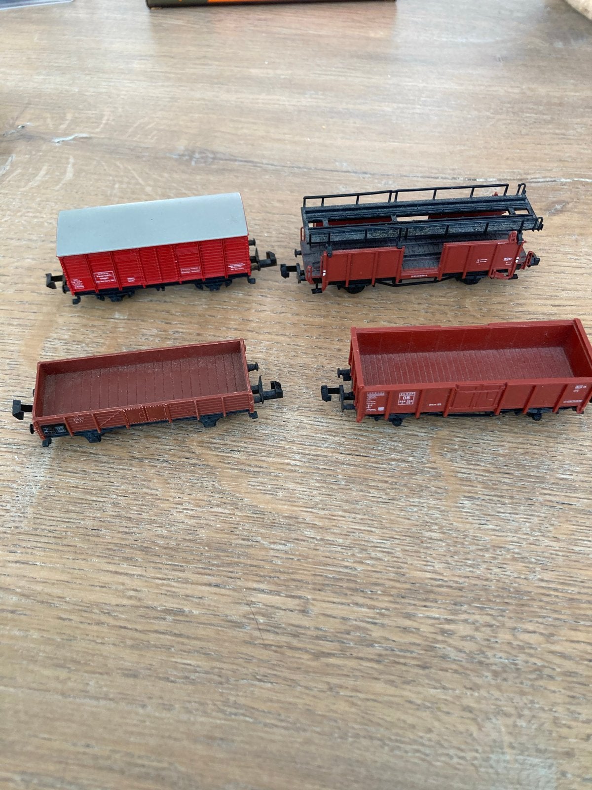 6 wagons voor N spoor - diverse uitvoeringen, Hobby en Vrije tijd, Modeltreinen | N-Spoor, Gebruikt, Gelijkstroom, Fleischmann