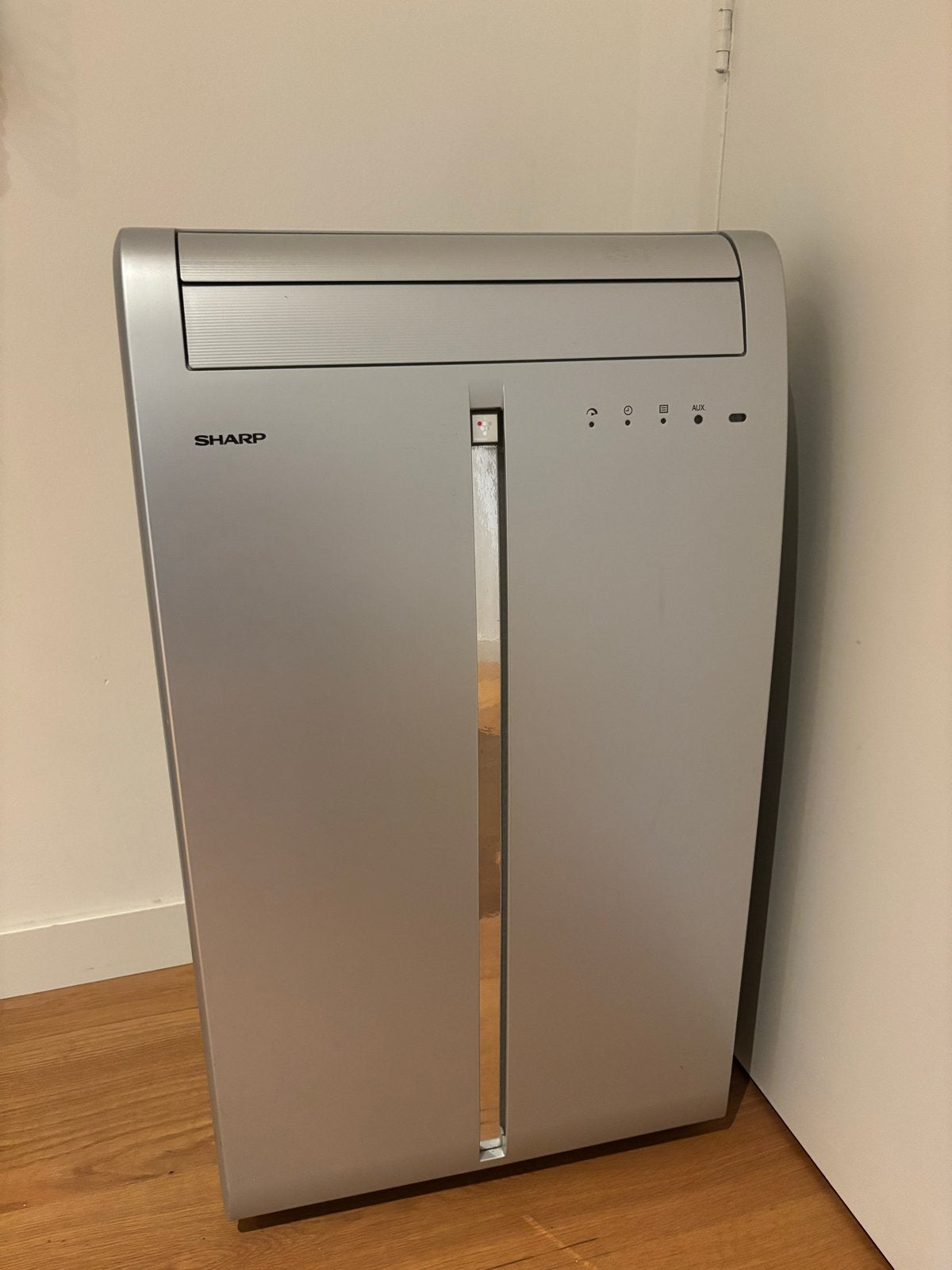 Sharp CV-P09FR Mobile Airco with Window Mount, Witgoed en Apparatuur, Ophalen, Minder dan 60 m³, 3 snelheden of meer, Zo goed als nieuw