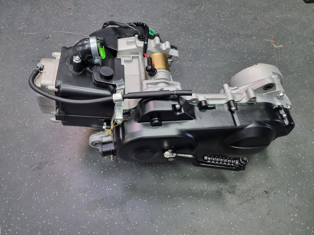Motorblok 10 + 12 inch gy6 AGM/GTS/La souris/BTC/KYMCO, Overige merken, Blok, Nieuw, Ophalen of Verzenden