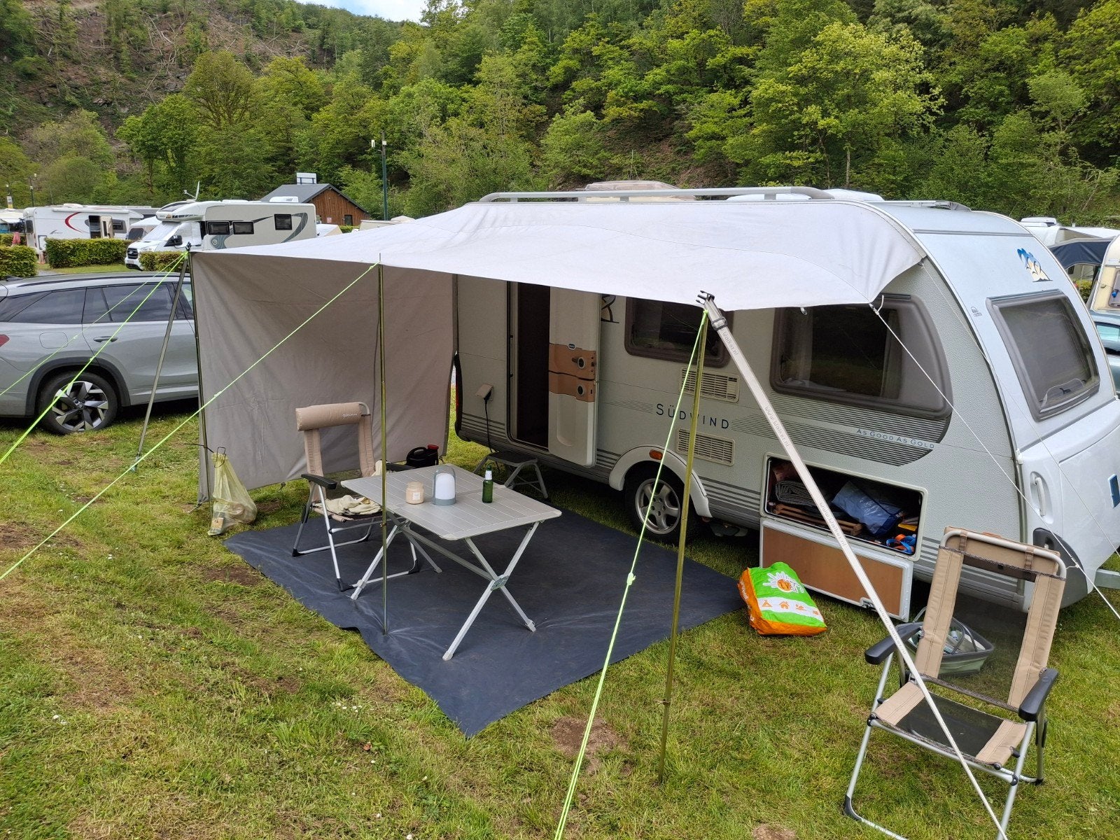 Caravan luifel, Ophalen