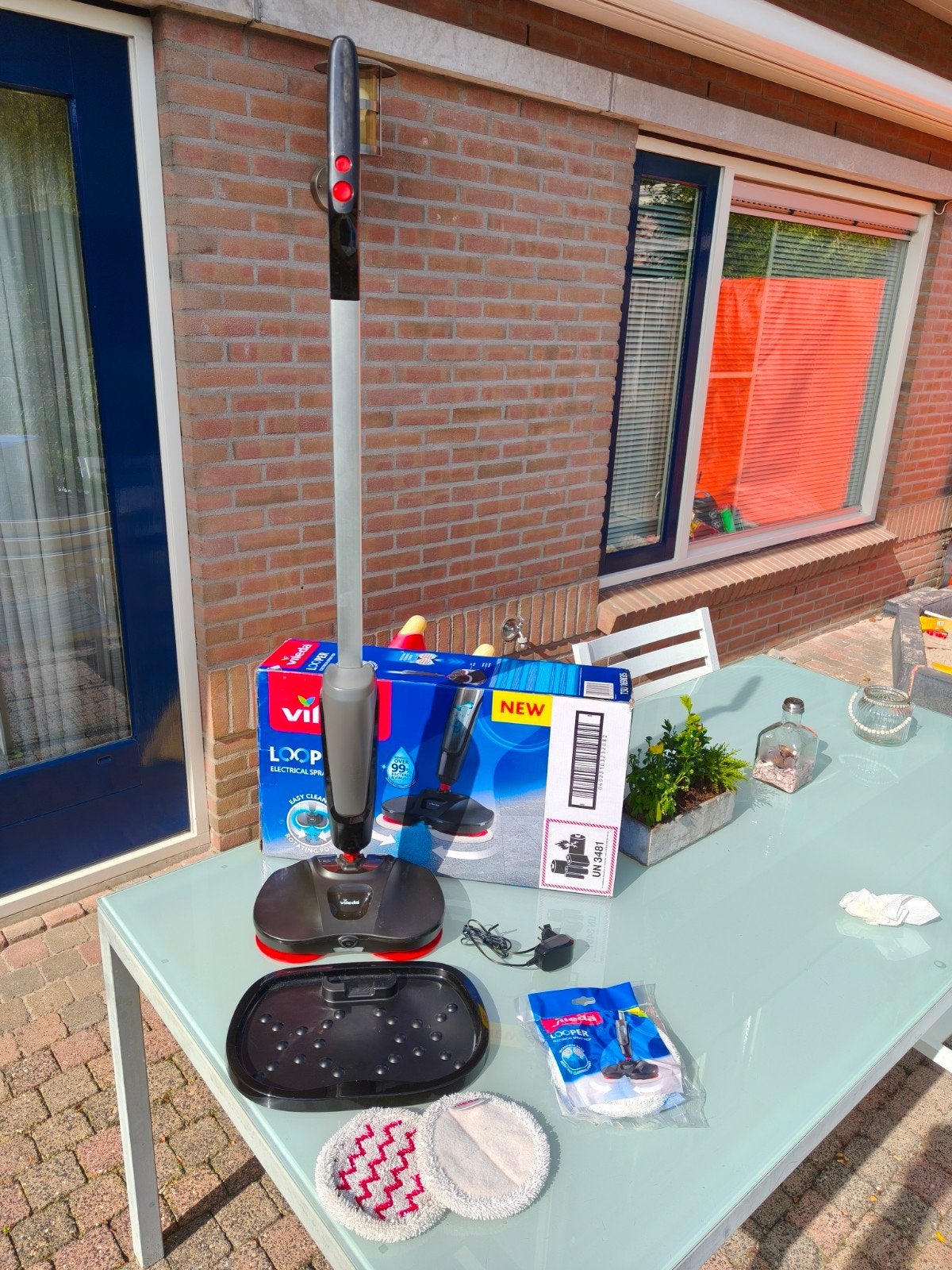 Vileda Looper Elektrische Spray Mop - Zo goed als nieuw, Ophalen, Mop of Dweil