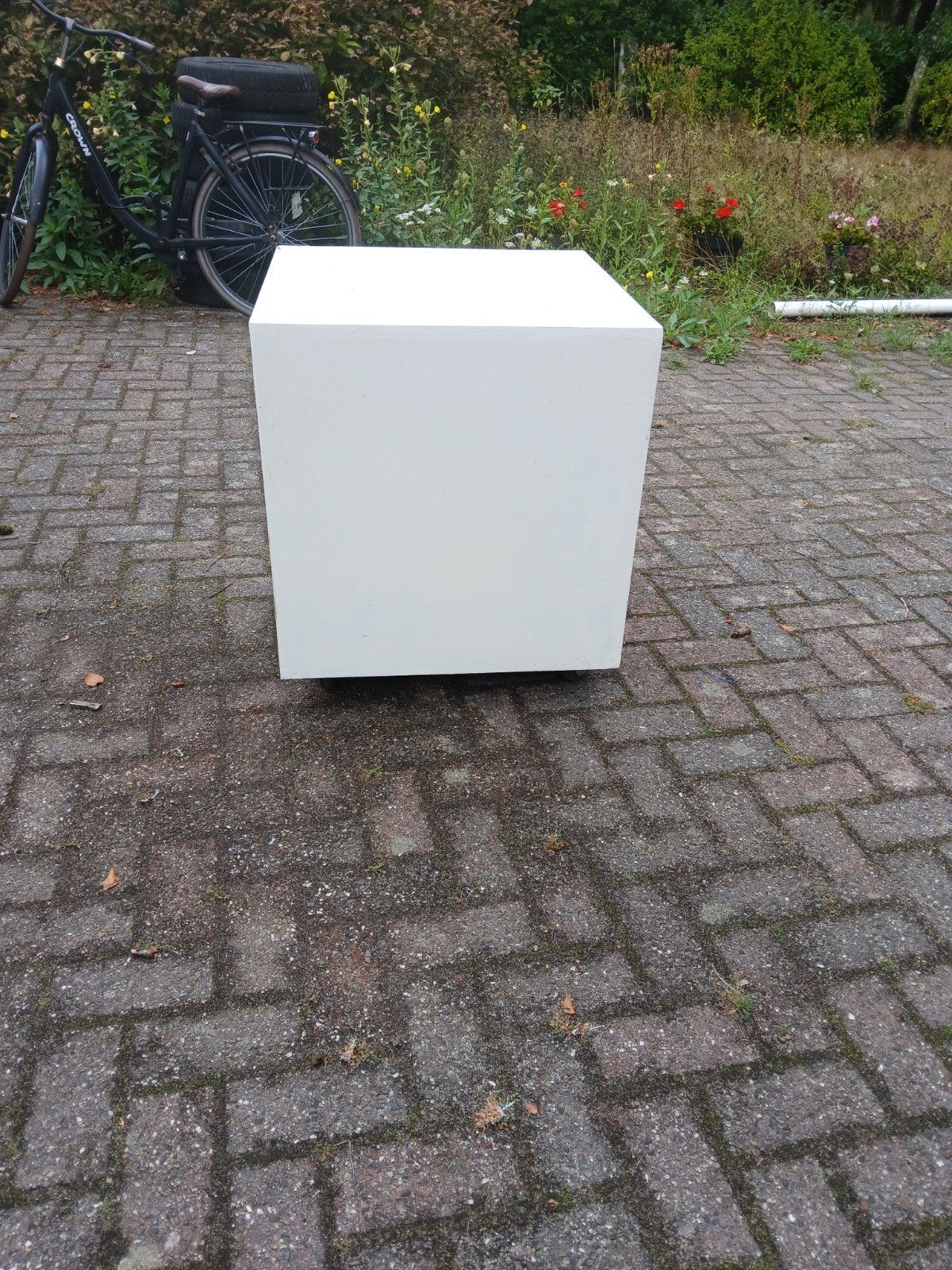MDF Kubus op wieltjes - Ideale geheime bergplaats, Ophalen, Gebruikt