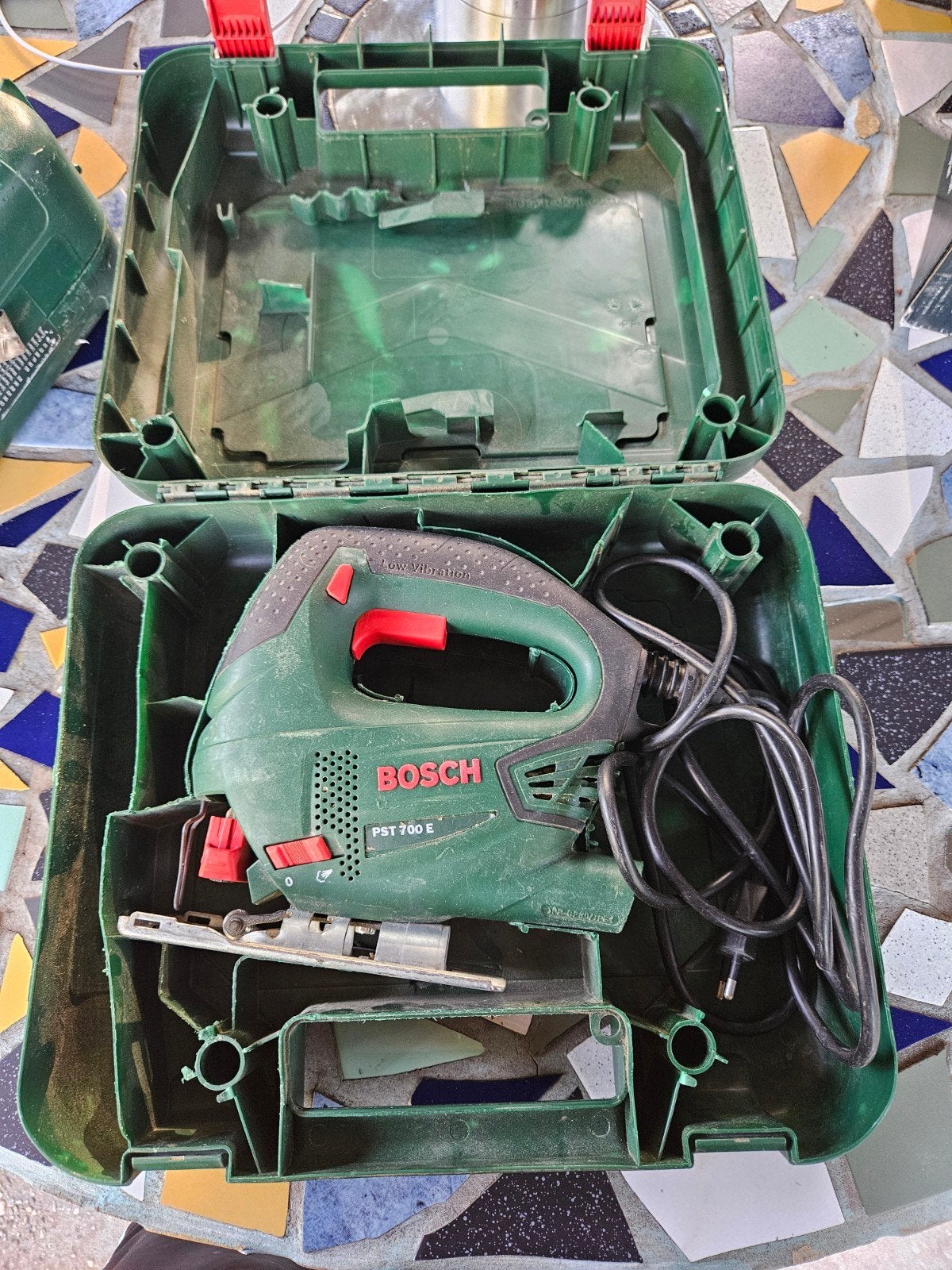 Bosch PST 700 E Decoupeerzaag in koffer, Gebruikt, Decoupeerzaag, 600 tot 1200 watt, Ophalen of Verzenden