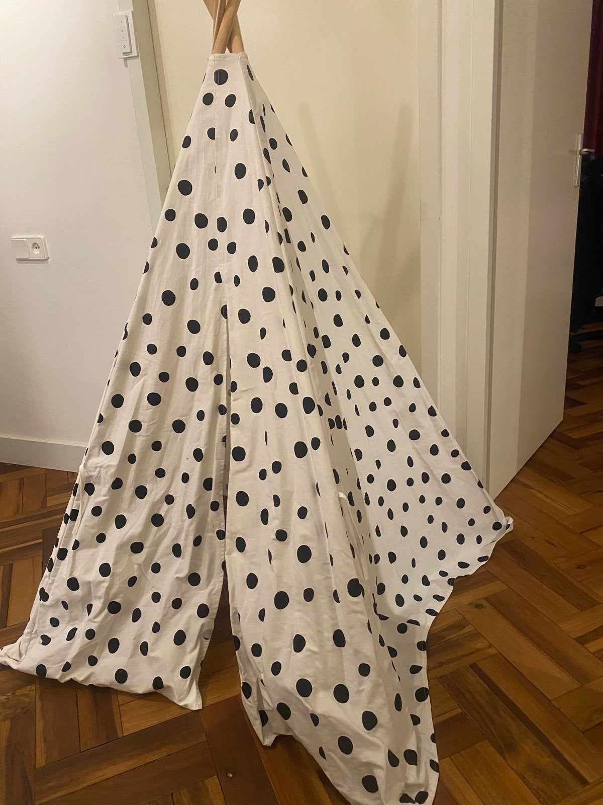 Hema Tipi tent met vrolijk stippenpatroon, Ophalen, Gebruikt, Overige materialen