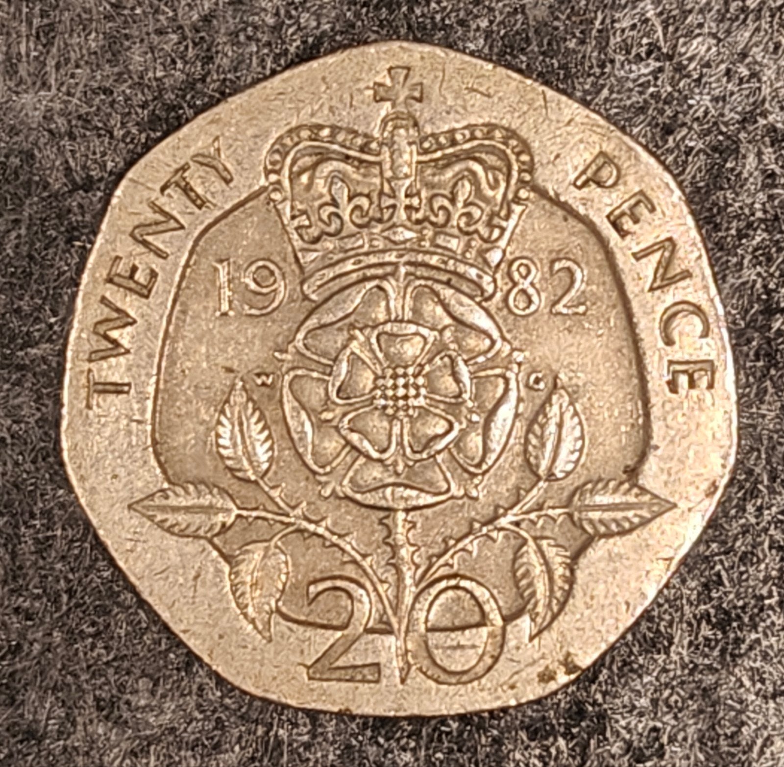 Britse 20 pence munt uit 1982 - Koningin Elizabeth II, Postzegels en Munten, Ophalen, Overige waardes, Losse munt