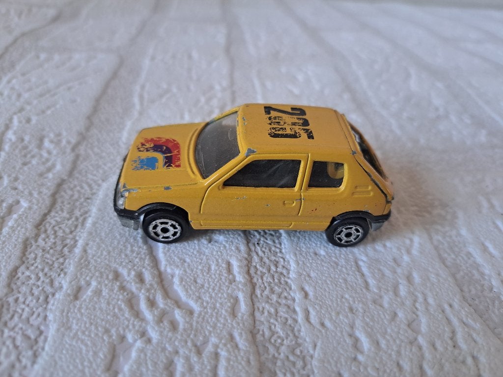 Peugeot 205 GTI Modelauto 1:53 Donkergeel Majorette, Ophalen of Verzenden, Zo goed als nieuw, Auto
