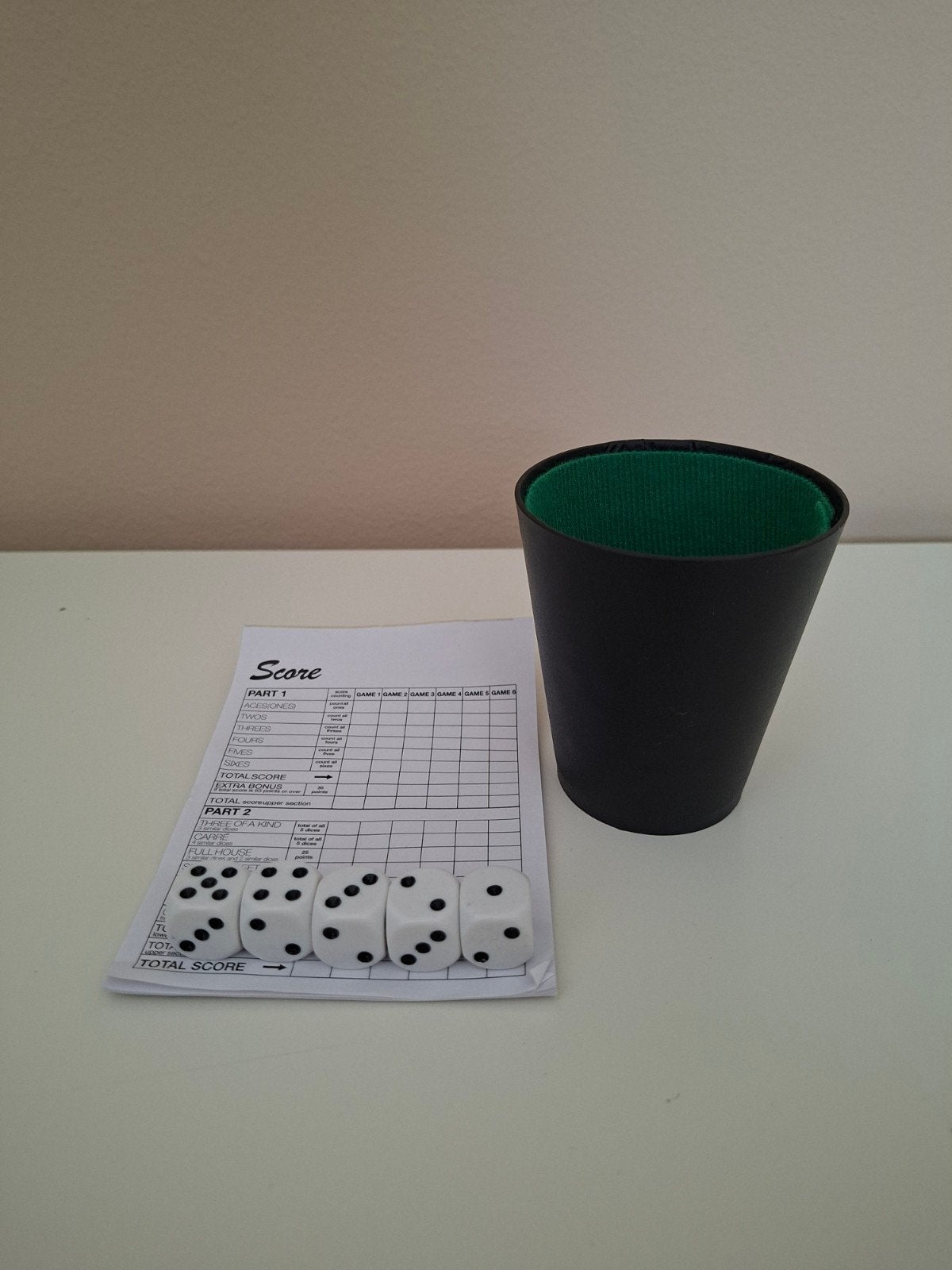 Yahtzee, Vijf spelers of meer, Ophalen, Gebruikt, Onbekend