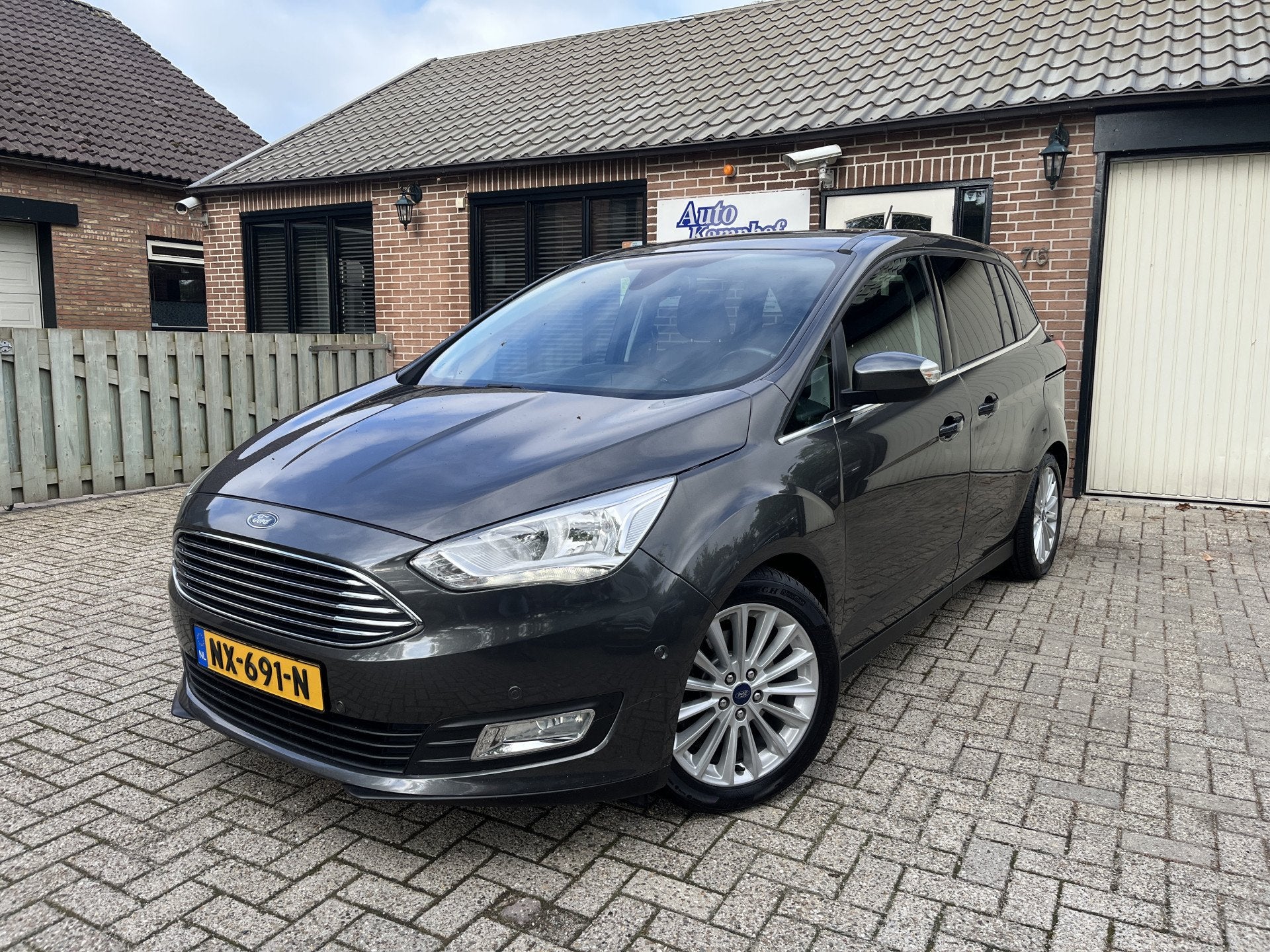 Ford Grand C-Max 1.5 Titanium 150 pk Navi Trekhaak 17", Auto's, Voorwielaandrijving, 4 cilinders, 150 pk, Origineel Nederlands