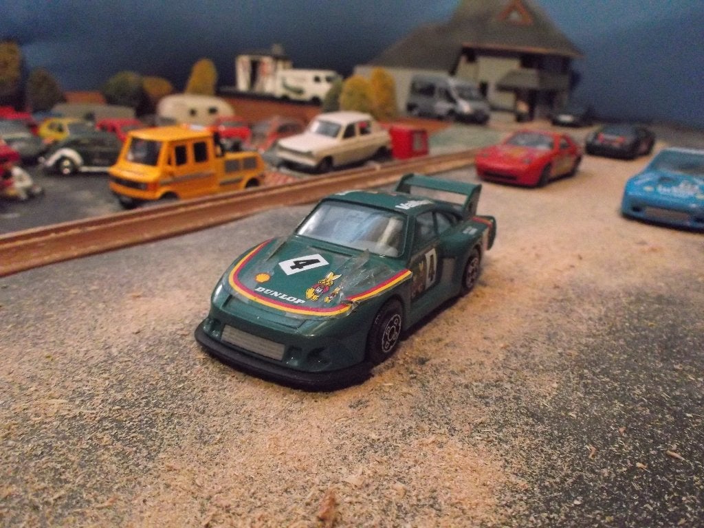 1:43 Porsche 935 Group 1 Racing - Bburago Vaillant, Hobby en Vrije tijd, Modelauto's | 1:43, Ophalen of Verzenden, Gebruikt, Auto