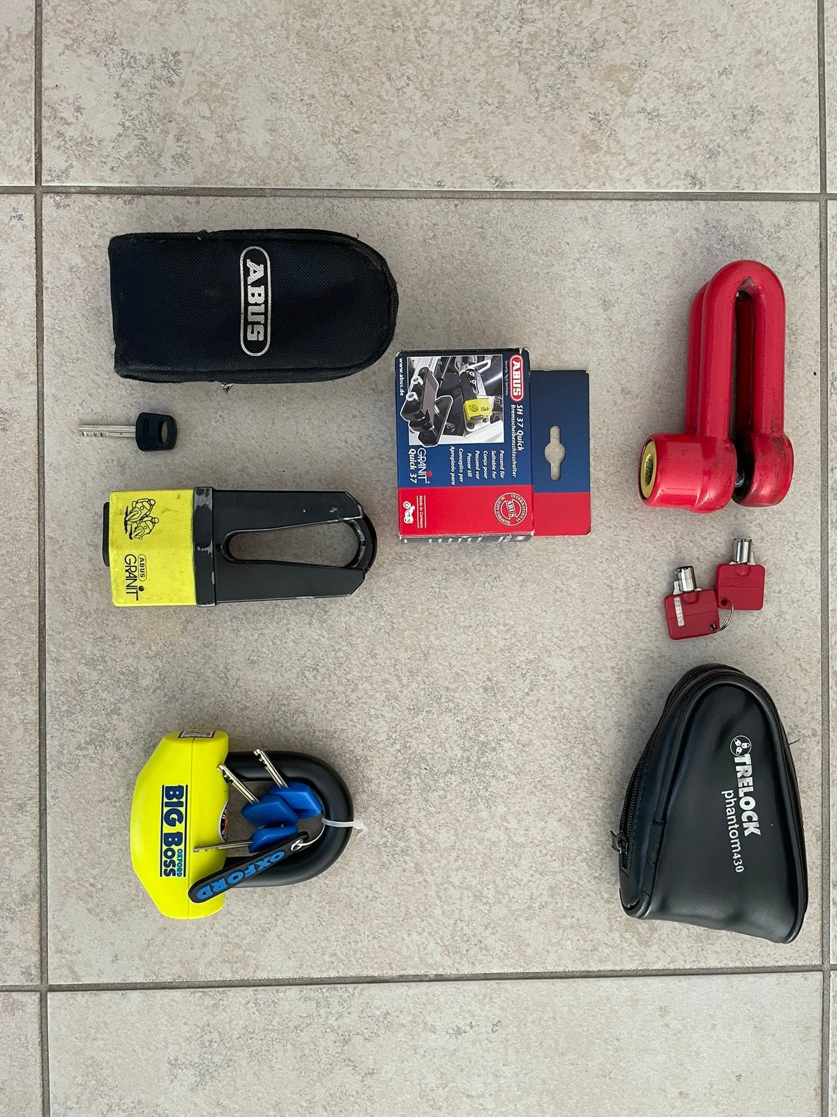 Motorfietssloten en bevestigingsbeugel, Motoren, Ophalen of Verzenden, Nieuw