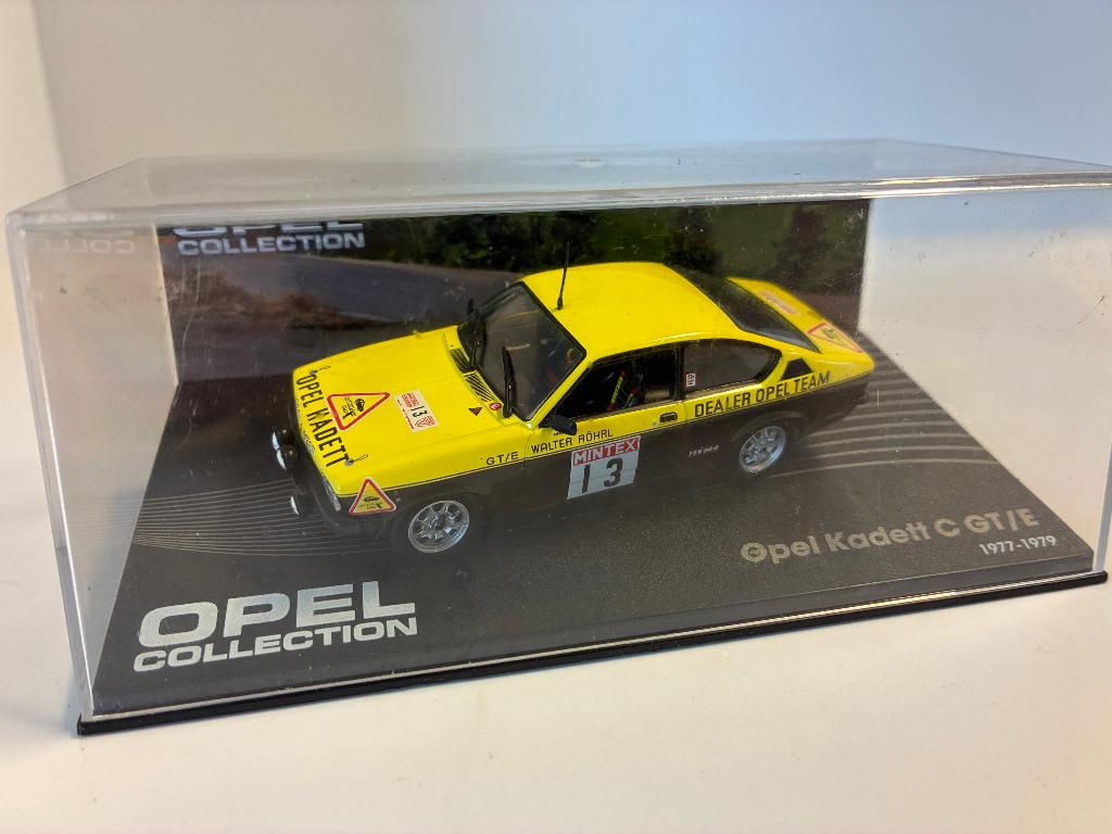 49871: Opel Kadett C GT/E Coupe #13 - 1977-1979 - Atlas 1:43, Auto, Ophalen of Verzenden, Zo goed als nieuw, Bachsatztstr. 54 D 72131 Ofterdingen, Germany