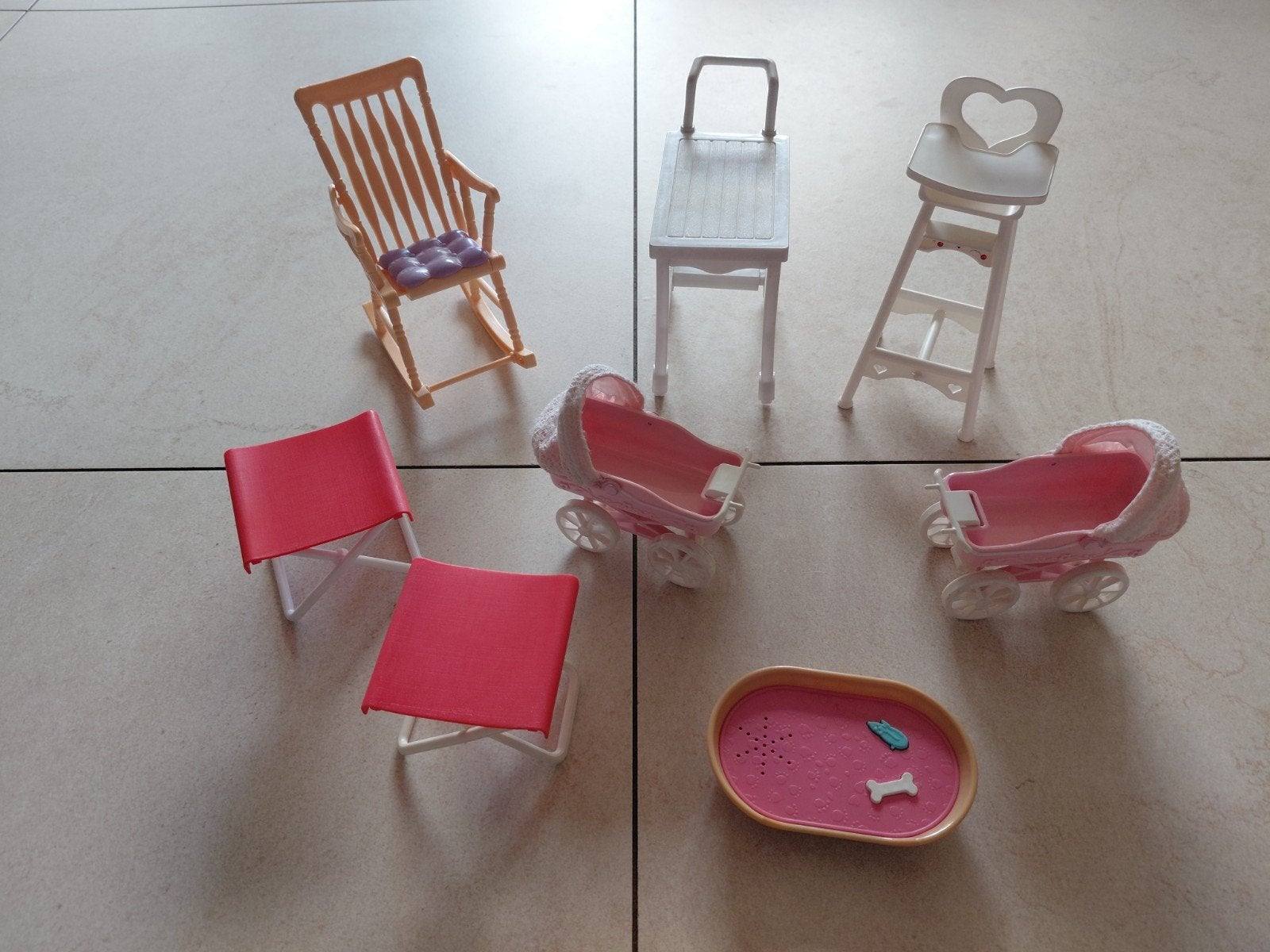 Mattel poppen huis meubels, Verzenden, Zo goed als nieuw, Poppenhuis