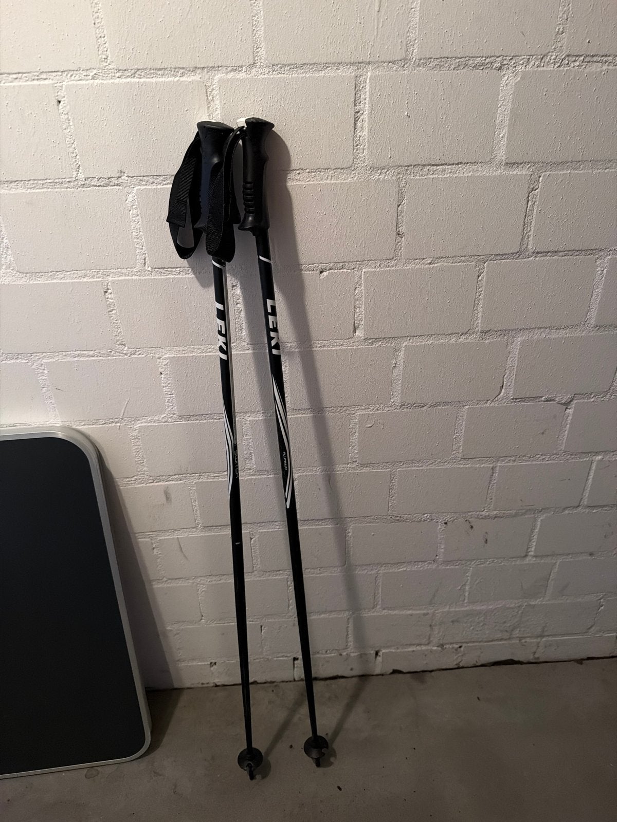 Leki skistokken - Zo goed als nieuw, Stokken, 100 tot 140 cm, Zo goed als nieuw, Skiën