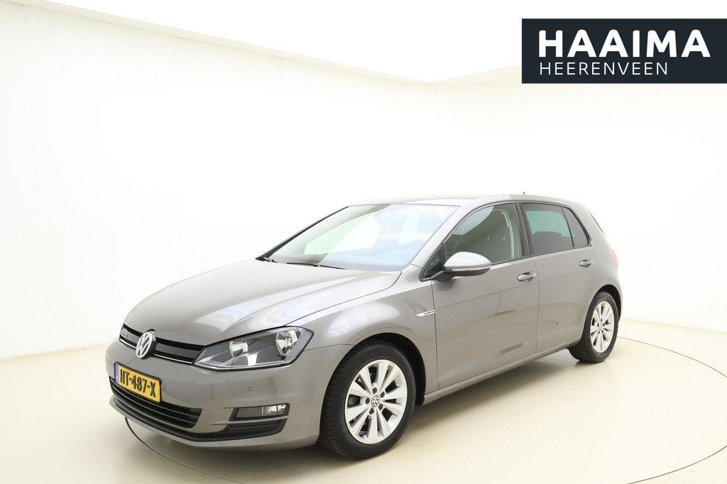 Volkswagen Golf 1.0 TSI Comfortline LM velgen | Parkeersenso, Voorwielaandrijving, Stof, Gebruikt, 23 km/l