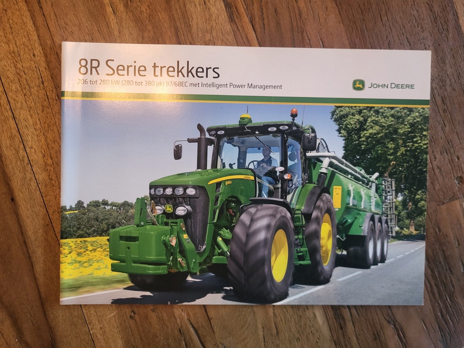 tractor folder John Deere 8R serie trekkers, Boeken, Catalogussen en Folders, Ophalen of Verzenden, Zo goed als nieuw