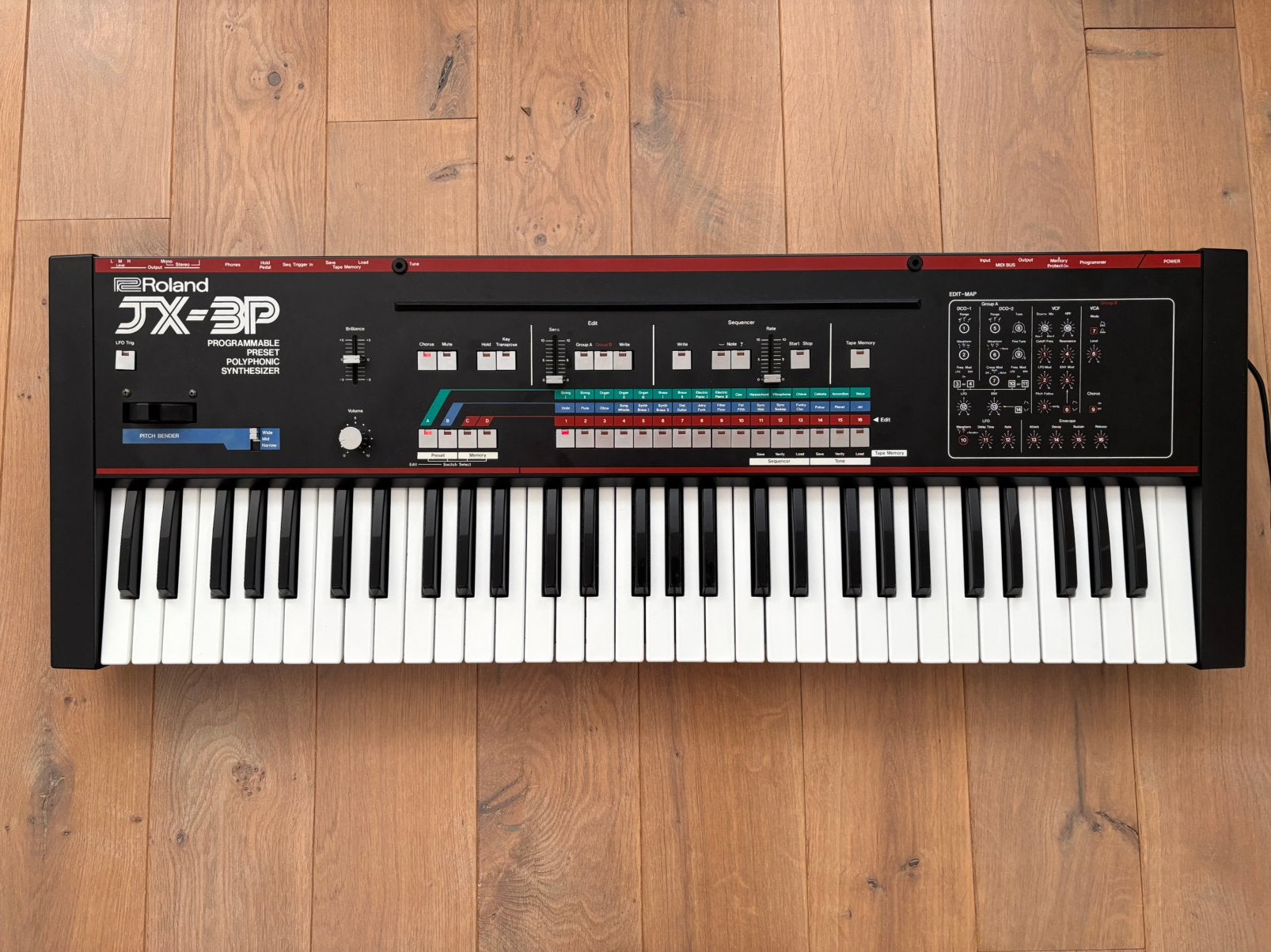 Roland JX-3P in topstaat, Muziek en Instrumenten, Synthesizers, 61 toetsen, Roland, Ophalen of Verzenden, Zo goed als nieuw