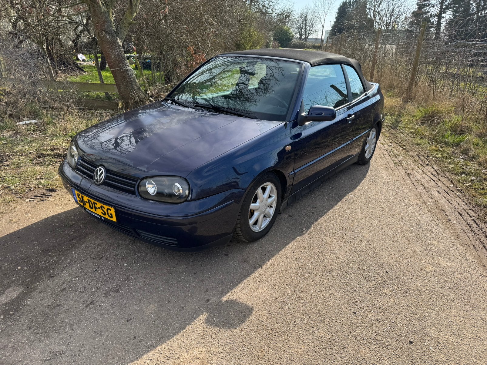 Volkswagen Golf 2.0 Cabriolet 85KW 1999 Blauw, Auto's, Volkswagen, Voorwielaandrijving, 4 cilinders, Origineel Nederlands, 1200 kg