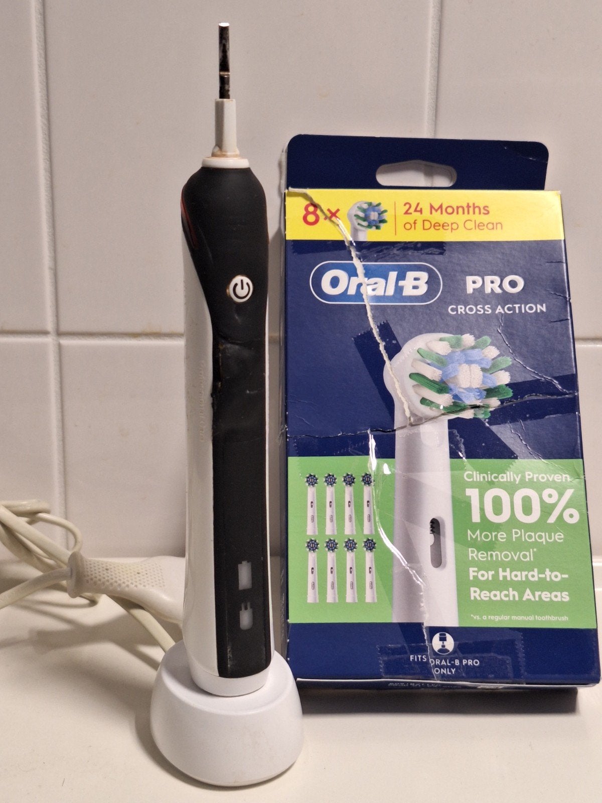 Braun Oral-B eletrische tandenborstel, Verzenden, Zo goed als nieuw, Tandenborstel
