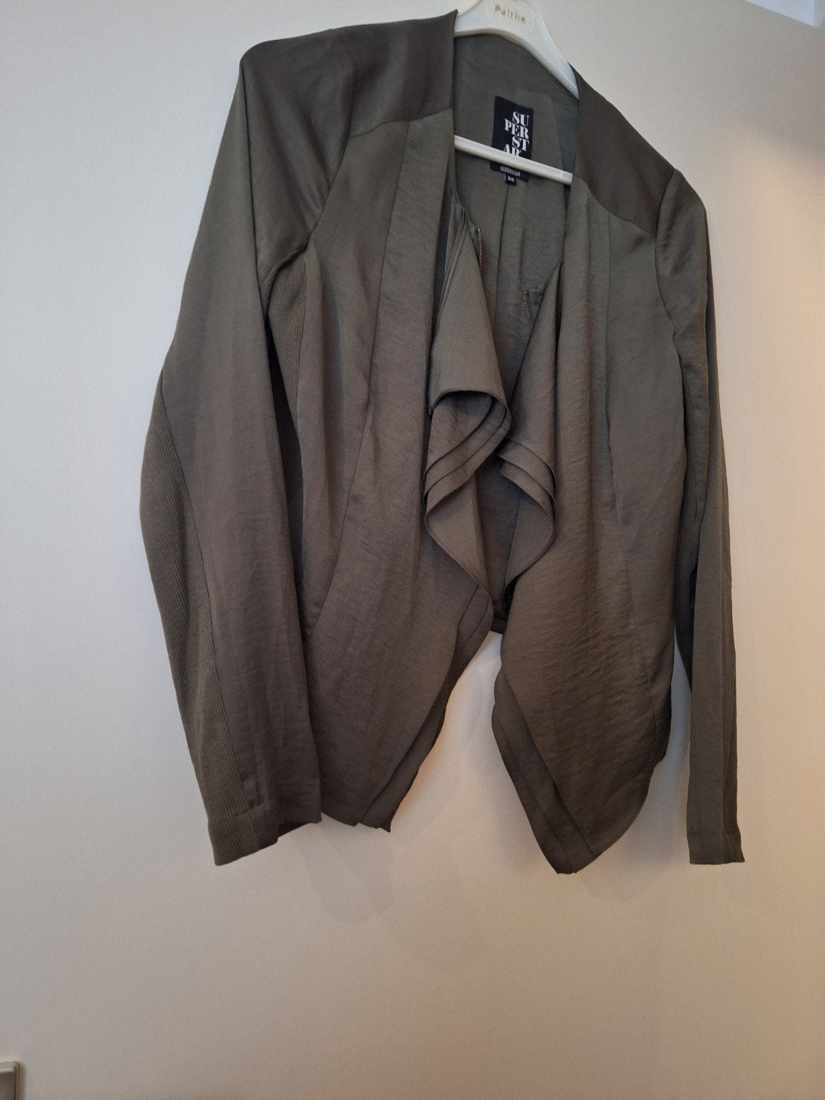dames jasje maat S khaki kleur, Ophalen, Zo goed als nieuw, Jasje, Maat 36 (S)