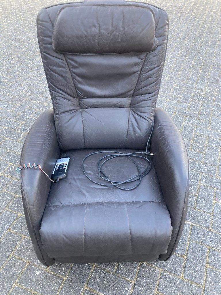 fauteuil met electrische bediening, Ophalen, Gebruikt, 50 tot 75 cm, Leer