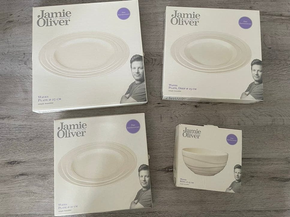 Jamie Oliver Waves Borden en Kom - Gloednieuw in doos, Huis en Inrichting, Keuken | Servies, Ophalen, Overige merken, Nieuw, Bord(en)