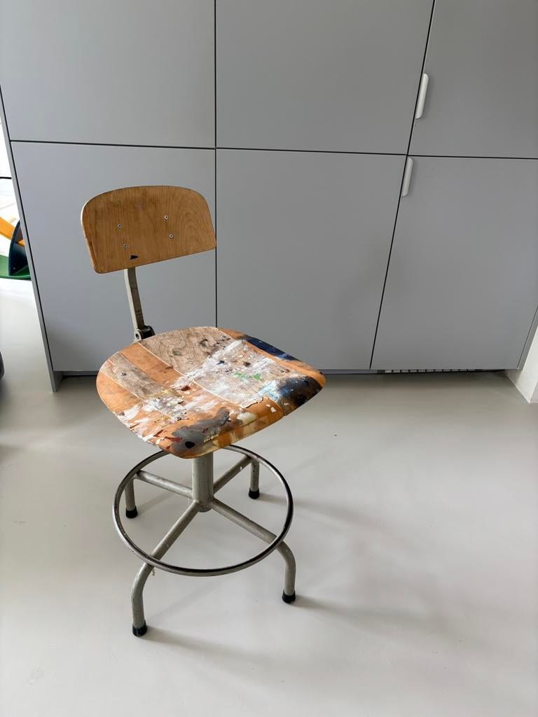 Vintage industriële barkruk / schoolstoel / atelier stoel, 1 kruk, Ophalen, Gebruikt, 60 tot 90 cm
