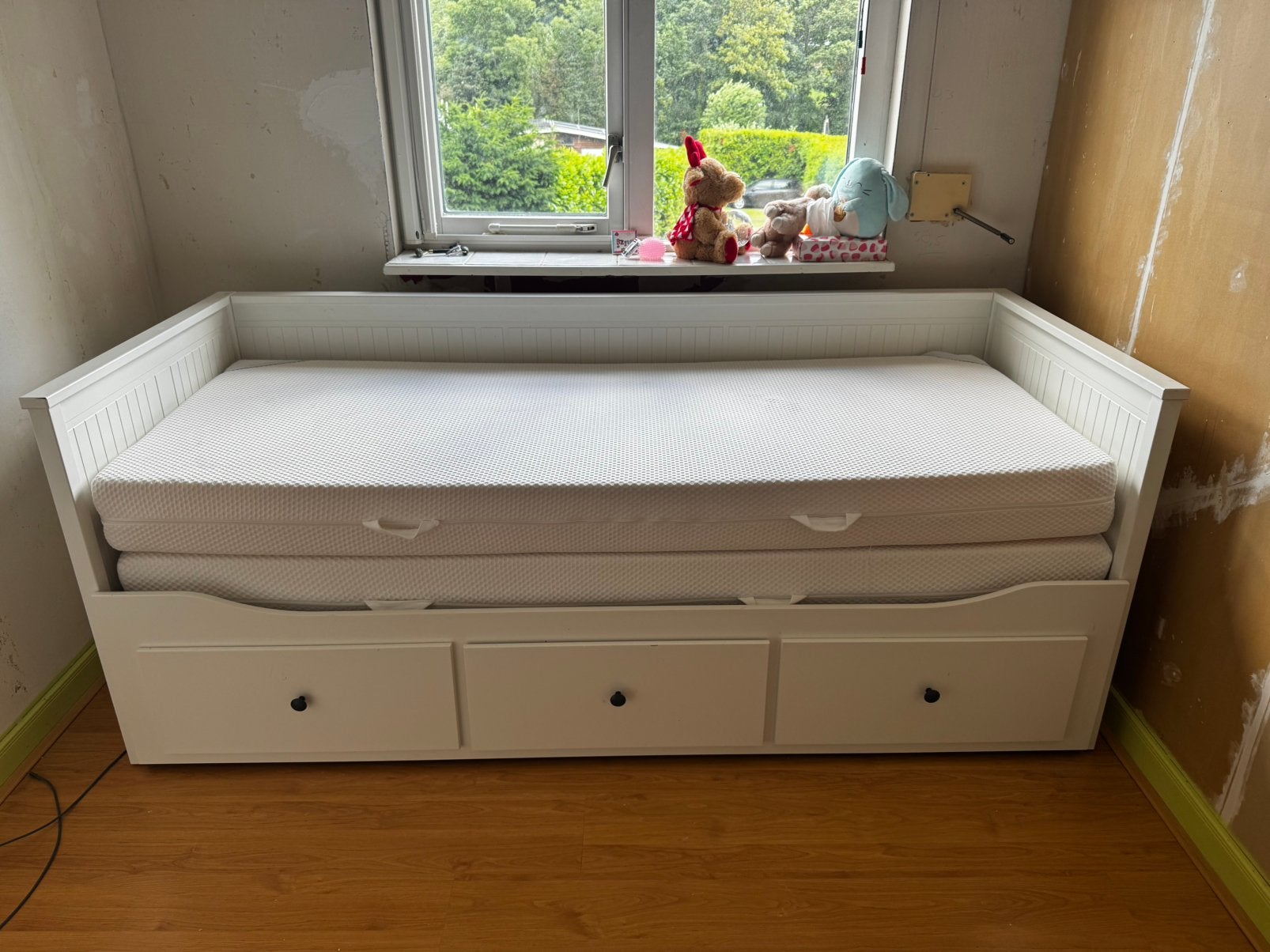 Ikea hemnes bed/bank met 3 lades, Wit, Tweepersoons, Ophalen of Verzenden, Zo goed als nieuw