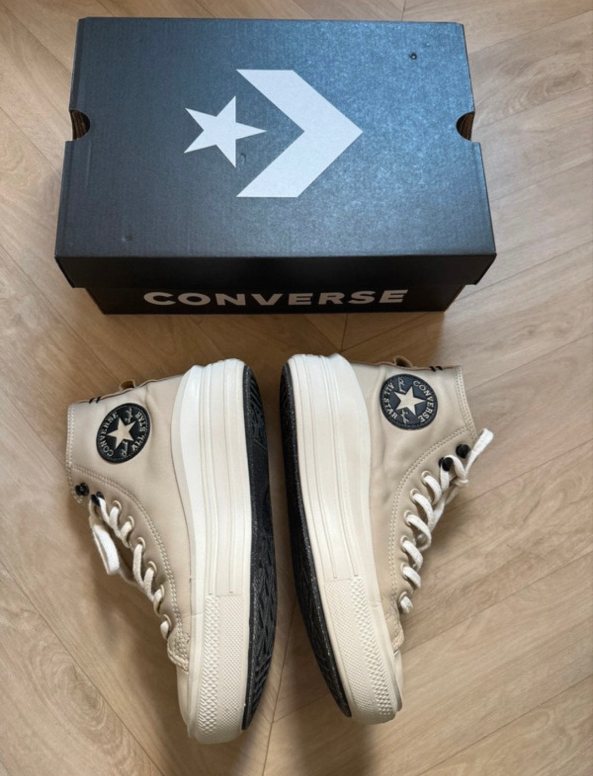 Converse Chuck Taylor All Star – Platform High Top (Beige), Ophalen of Verzenden, Zo goed als nieuw, Beige, Sneakers of Gympen
