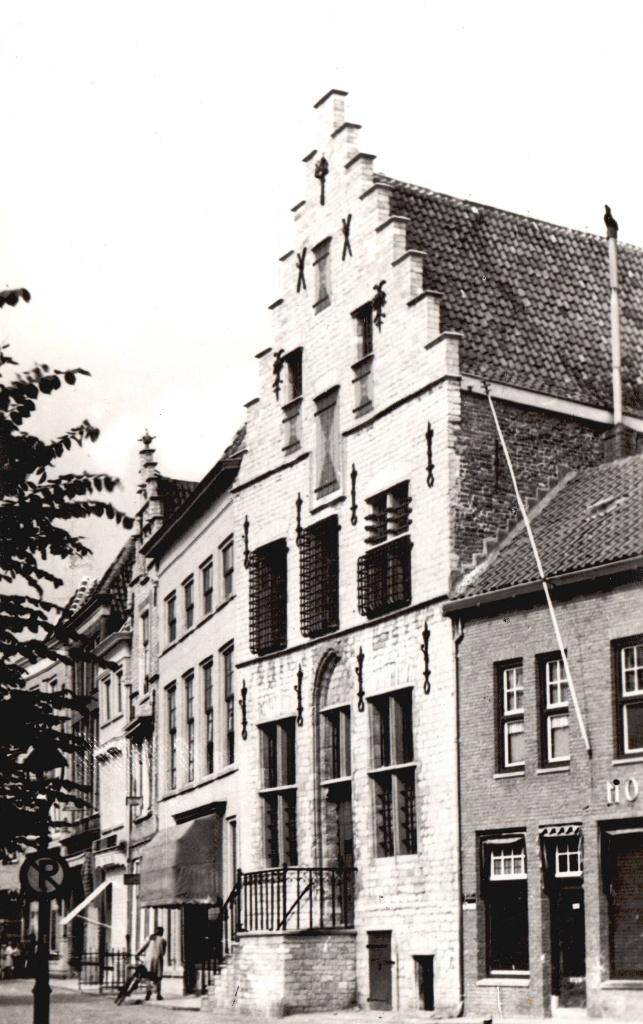 Zierikzee, s Graven Steen (1969) 131385, Ophalen of Verzenden, 1960 tot 1980, Gelopen, Zeeland