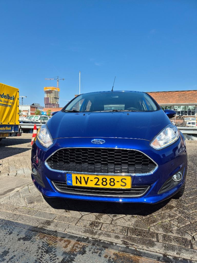 Ford Fiësta 1.0 59KW/80PK 5D 2017 Blauw, Auto's, Voorwielaandrijving, Stof, 40 €/maand, Euro 6