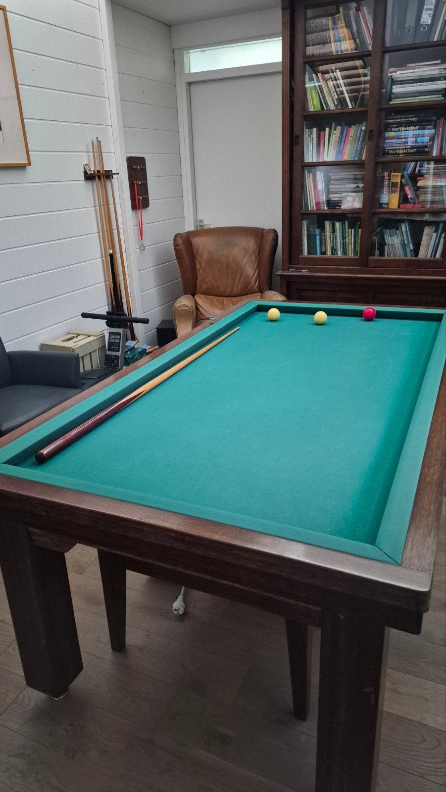 mooi biljart ,speelveld 90 x 180,met leisteen en verwarming, Ophalen of Verzenden, Biljarttafel