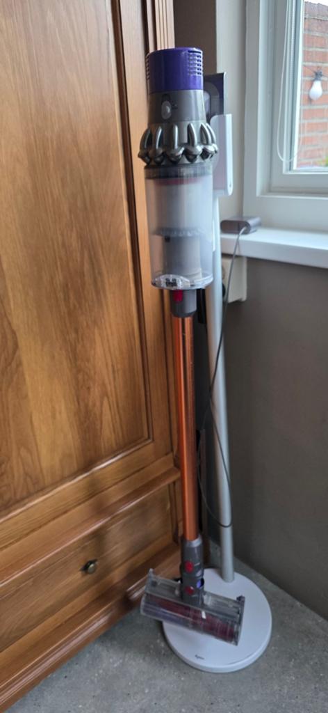 Dyson V10 SV27 Krachtige Steelstofzuiger, Witgoed en Apparatuur, Stofzuigers, Gebruikt, Ophalen of Verzenden, Draadloos, Dyson