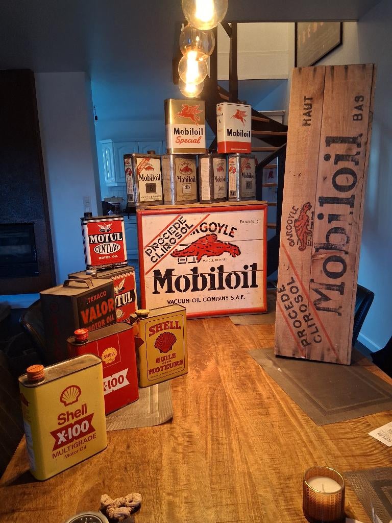 Mobiloil, shell, motul oil can and case, Verzamelen, Merken en Reclamevoorwerpen, Ophalen, Verpakking