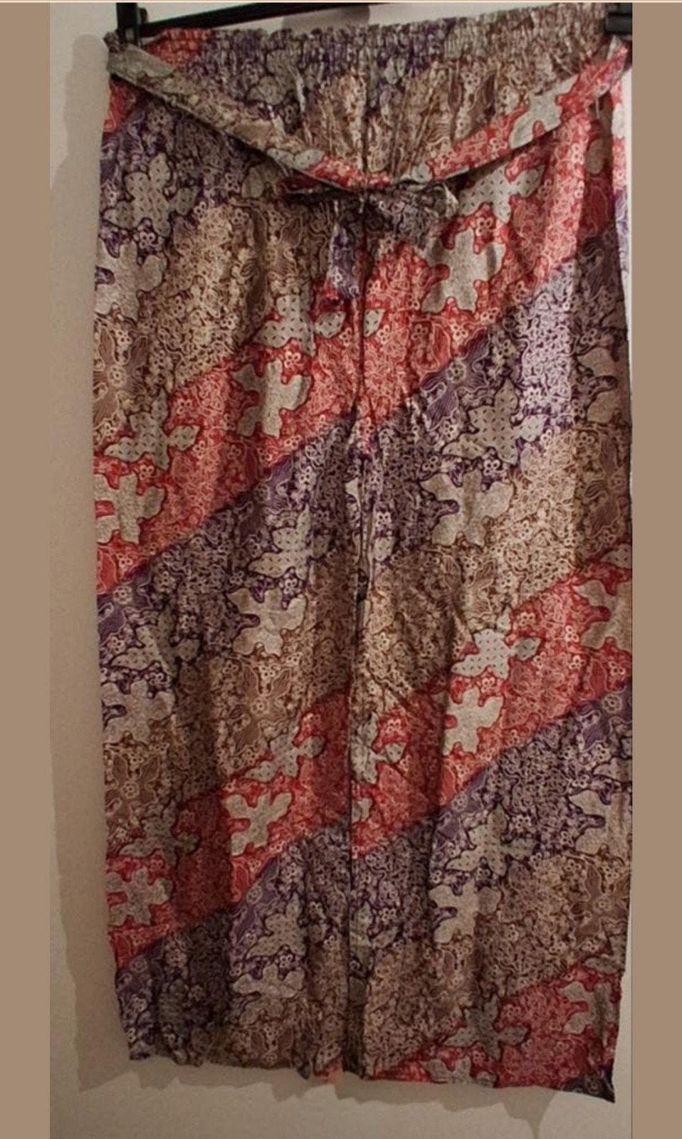 Batik broek uit Indonesië, Maat 38/40 (M), Nieuw, Ophalen of Verzenden, Rood