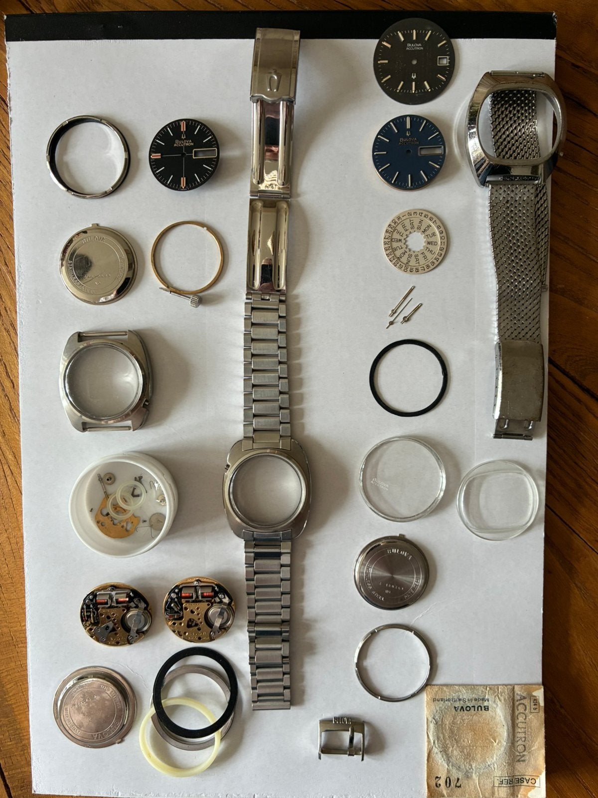 Bulova Accutron horloge onderdelen met twee uurwerken, Sieraden, Tassen en Uiterlijk, Horloges | Antiek, Staal, Met bandje, Polshorloge