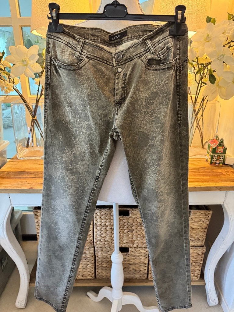 Khaki-bruine jeans/broek Marc Cain 38/M, ZGAN., Kleding | Dames, Maat 38/40 (M), Bruin, Verzenden, Zo goed als nieuw