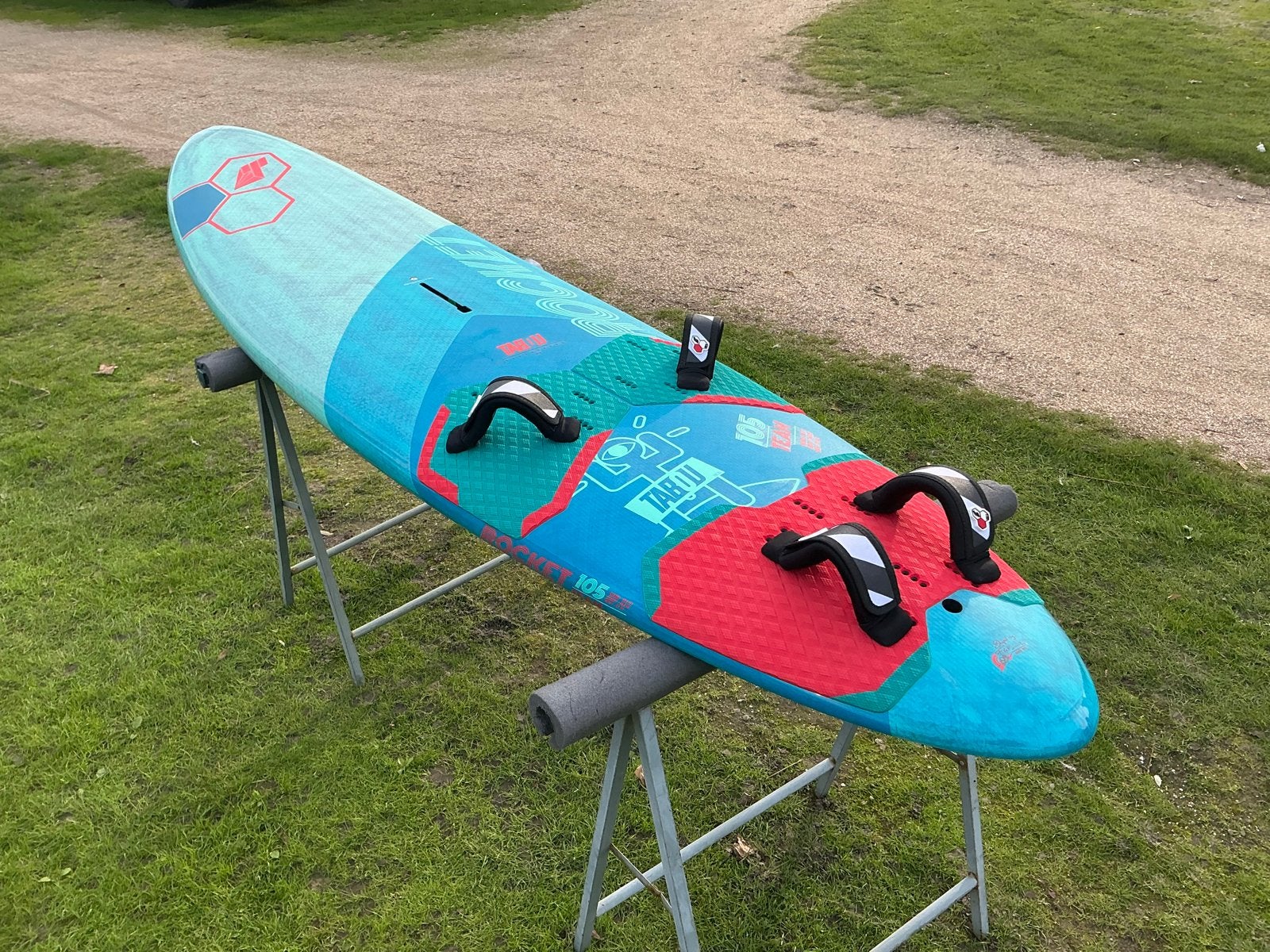 Tabou Rocket 105 Team Edition 2025/26 - Nieuw windsurfboard, Tabou, Minder dan 250 cm, Nieuw, Ophalen of Verzenden