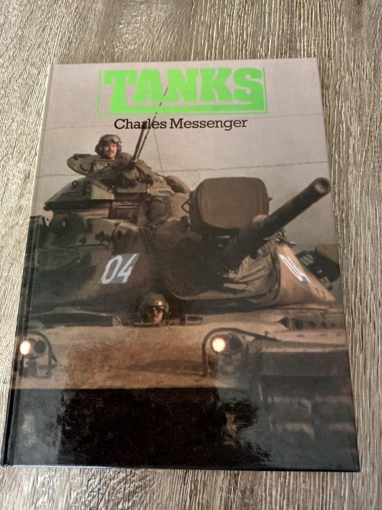 Tanks, Cavalerie, Pantserwagens, Leger voertuigen, Ophalen of Verzenden, Landmacht, Nederland, Boek of Tijdschrift