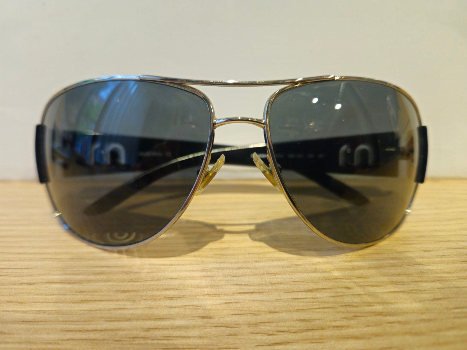 MIU MIU Aviator zonnebril zwart Logo Cutout Frame SMU63H, Overige merken, Zonnebril, Zwart, Ophalen of Verzenden