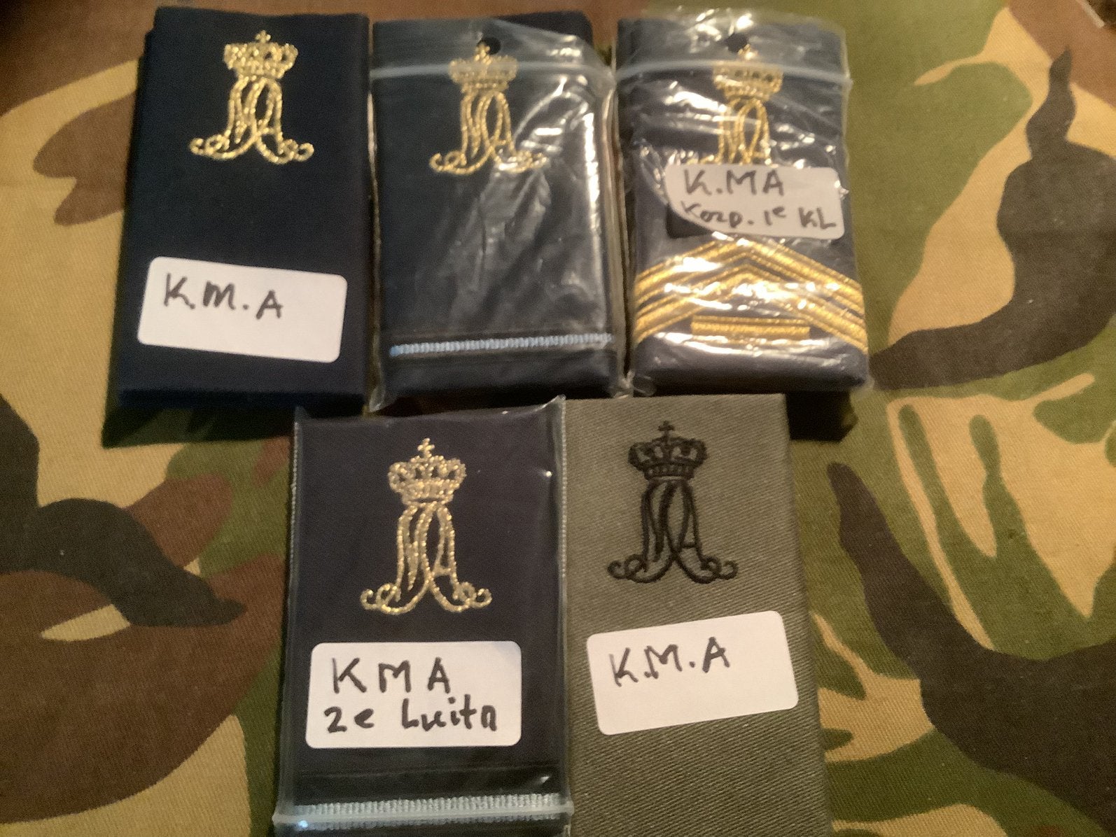Kavel KLU rangen, Ophalen of Verzenden, Luchtmacht, Nederland, Embleem of Badge