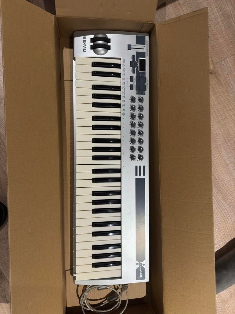 E-MU Xboard 49 MIDI Controller Keyboard, Muziek en Instrumenten, Keyboards, Gebruikt, 49 toetsen, Overige merken, Aanslaggevoelig