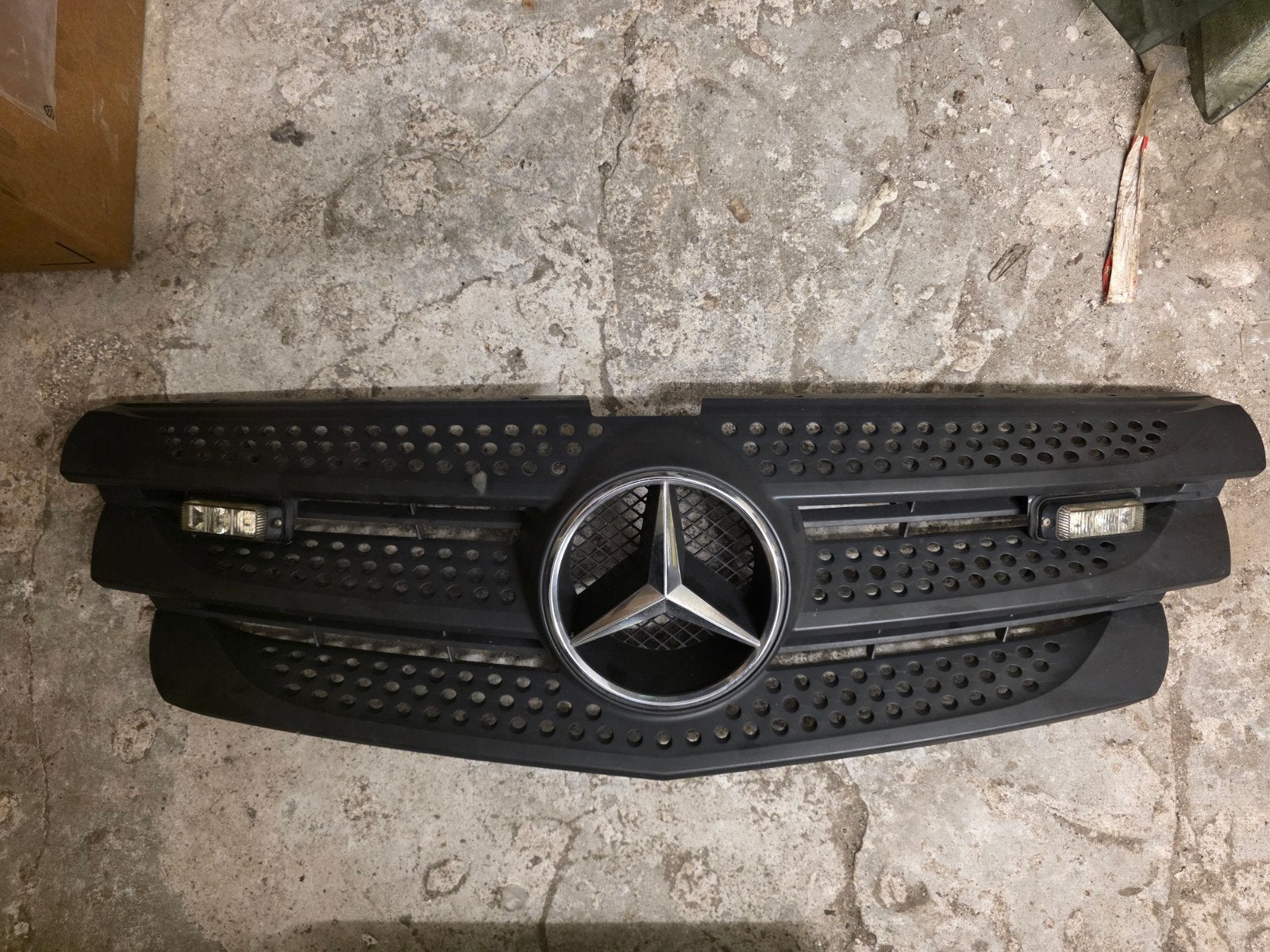 Mercedes Benz Vito Grille met Oranje Flitsers (Origineel), Auto-onderdelen, Ophalen of Verzenden, Gebruikt, Voor, Mercedes-Benz