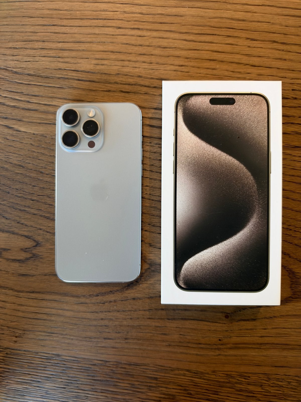 iPhone 15 Pro Max Titanium - Zo goed als nieuw
