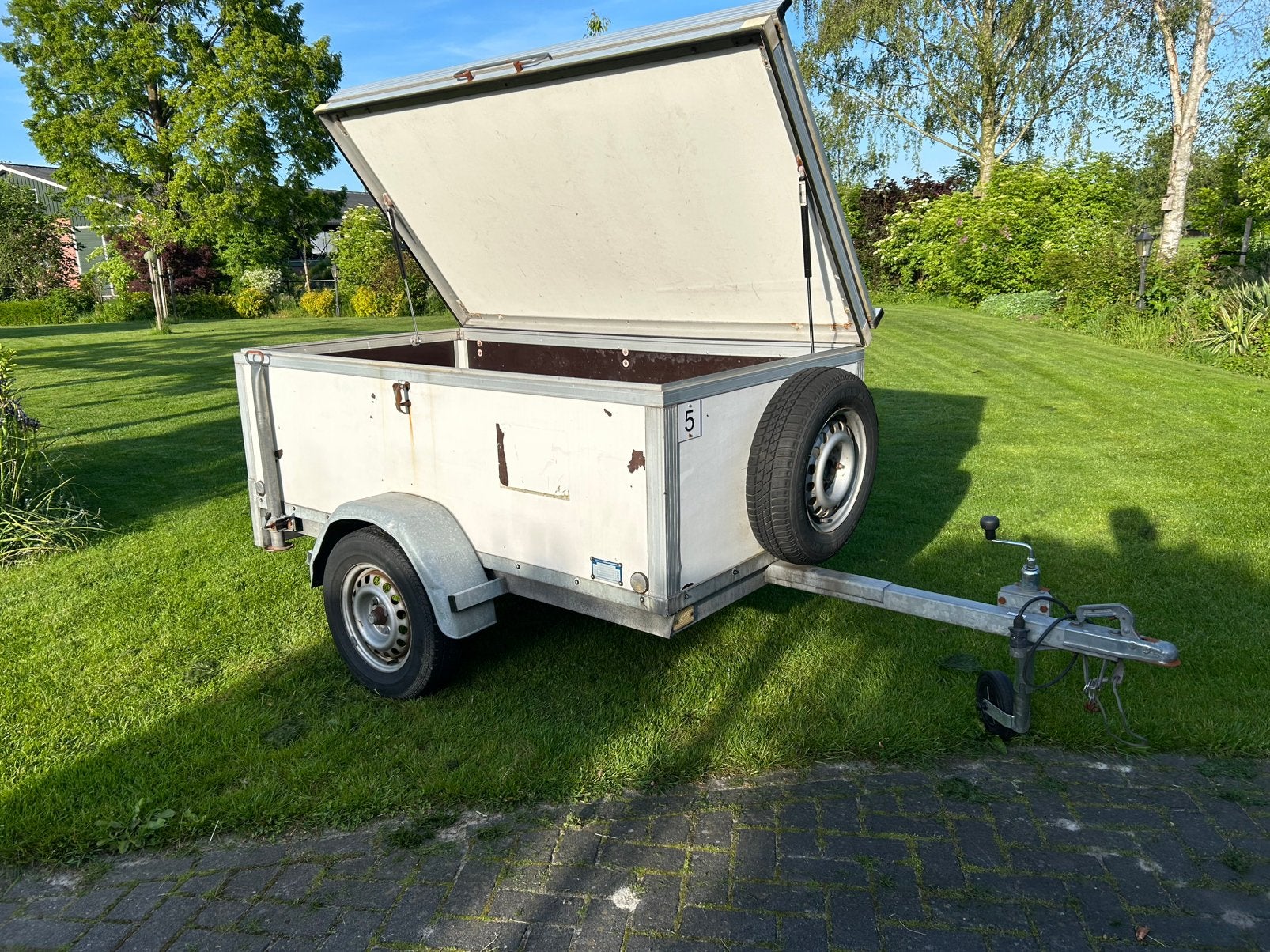 Deksel met gasveren, imperiaal. 750 kg Verdonk, Ophalen, Gebruikt