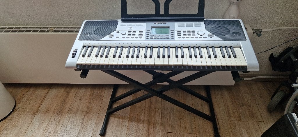 Fazley keyboard, Muziek en Instrumenten, Keyboards, Met standaard, Ophalen, Overige merken, 61 toetsen