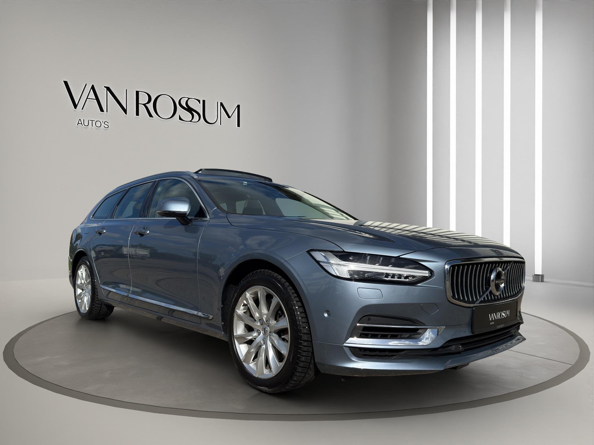 Volvo V90 2.0 T8 AWD Inscription | Pano | Leder | Android |, Auto's, Automaat, Euro 6, 4 cilinders, 1969 cc