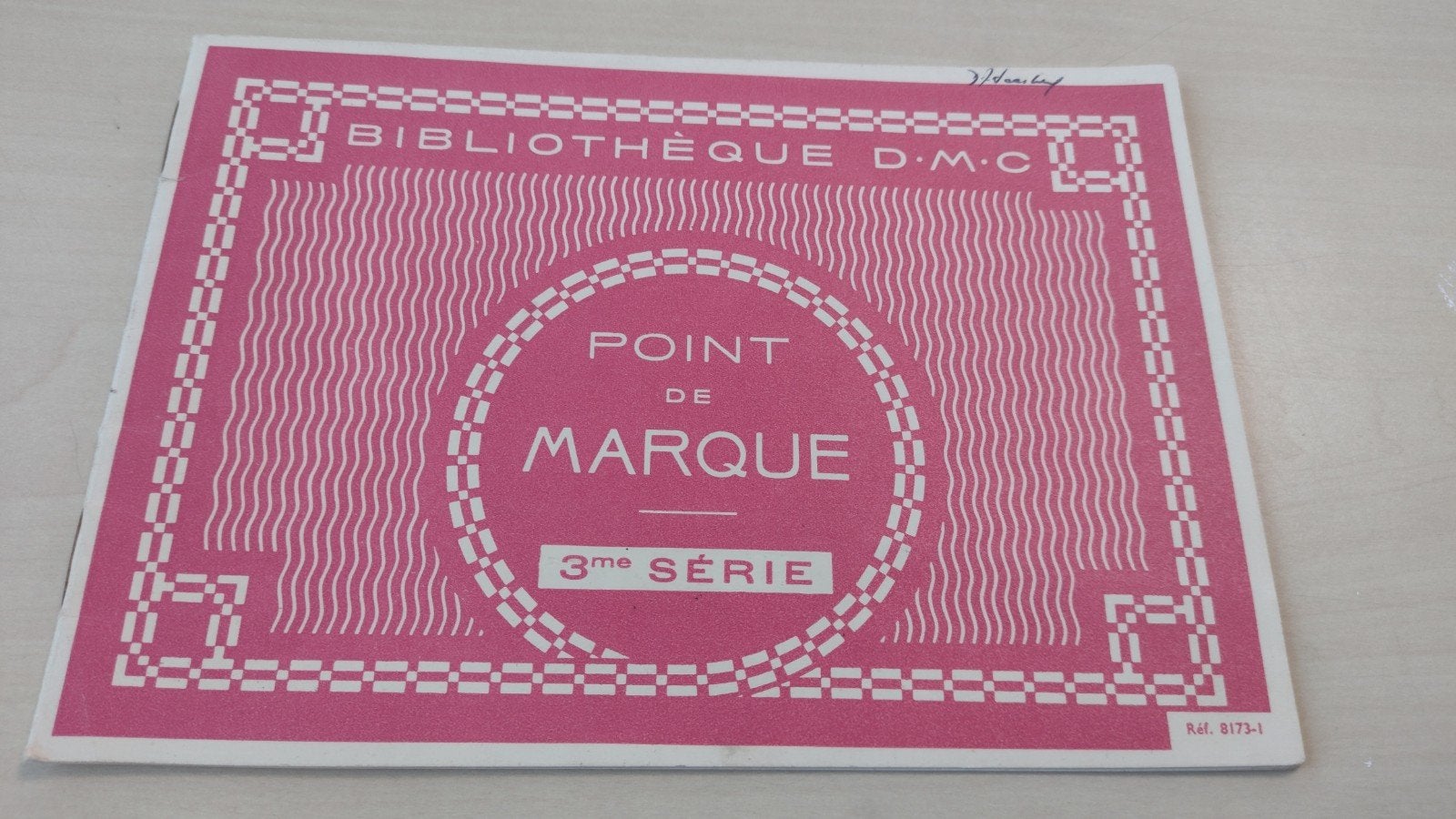 Borduur boekje Point de Marque 3me serie, te koop, Ophalen of Verzenden, Gelezen, Borduren en Naaien