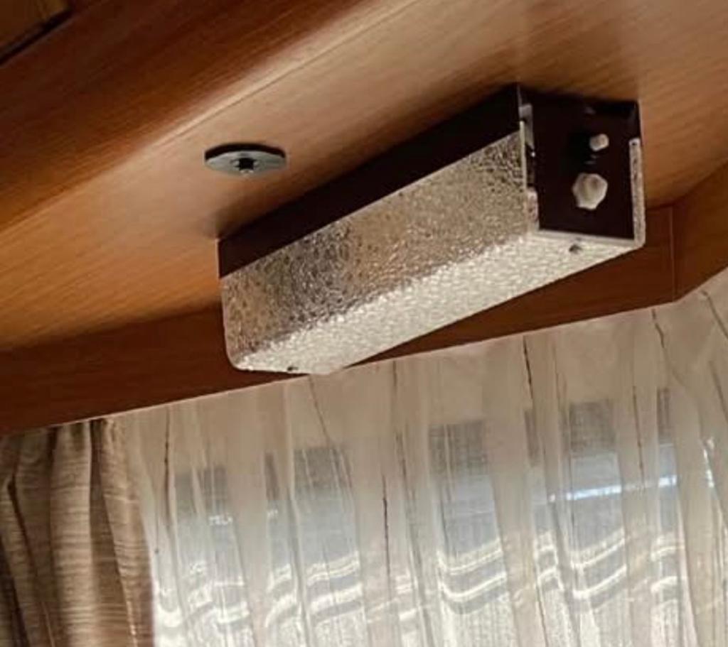Gezocht: Vintage interieur verlichting Eriba Touring, Caravans en Kamperen, Ophalen of Verzenden, Gebruikt