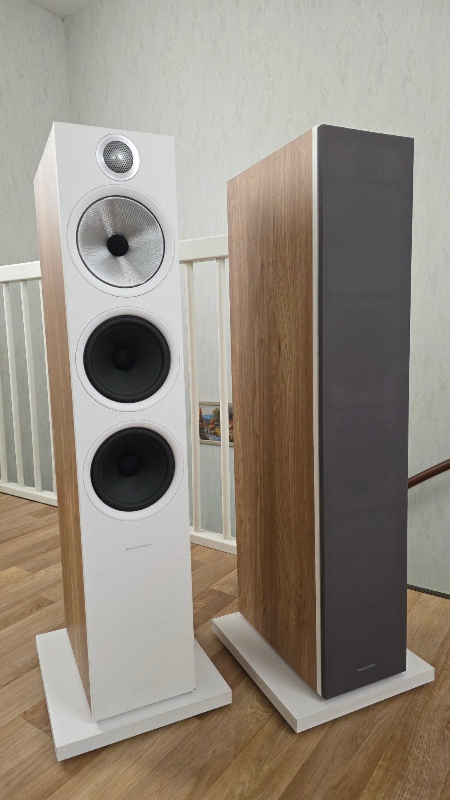 Set Bowers & Wilkins geluidsboxen, licht eiken., Audio, Tv en Foto, Luidsprekers, Vloerstaande luidspreker, Basreflex, Zo goed als nieuw